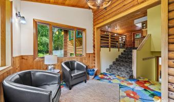 21624 Sean St, Chugiak, AK 99567