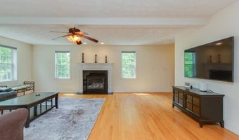 17 Keneson St, Billerica, MA 01821
