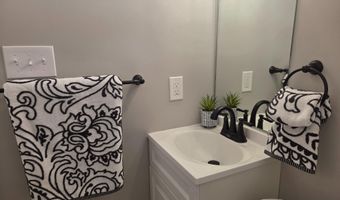 3 W CLEMENT St, Baltimore, MD 21230