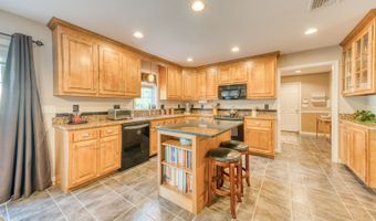 415 Chamberlain Hwy, Berlin, CT 06037