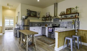 6 Whitney Dr, Cody, WY 82414