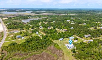 5004 Oak St, Bay St. Louis, MS 39520