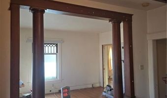 121 N 10th St, Atchison, KS 66002