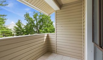 8604 VILLAGE Way 04/8604F, Alexandria, VA 22309