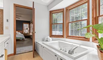 12534 Dover Dr, Apple Valley, MN 55124