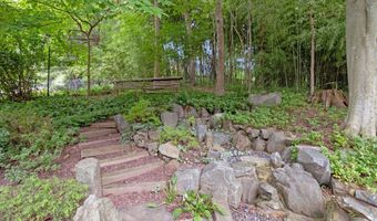 8004 PARK OVERLOOK Dr, Bethesda, MD 20817