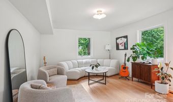 6038 Old Providence Rd, Charlotte, NC 28226