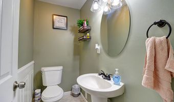 103 Malory Ct, Blakeslee, PA 18610