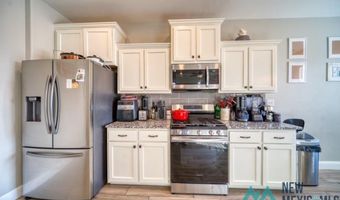 2105 Hillcrest St, Carlsbad, NM 88220