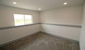 8641 E Cherrywood Ct, Bel Aire, KS 67226