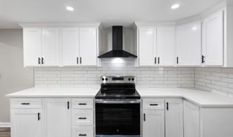 1794 Blossom Ln, Austell, GA 30168