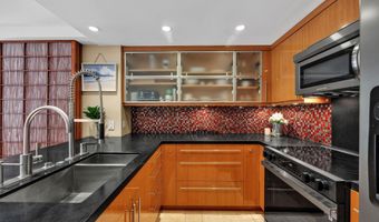 2124 AWIHI Pl 206, Kihei, HI 96753