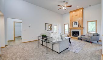 912 NW 33rd St, Ankeny, IA 50023