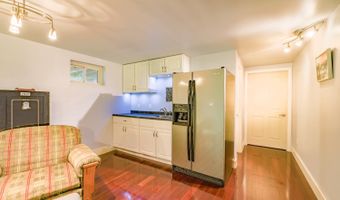 290 Castle Island Rd, Belgrade, ME 04917