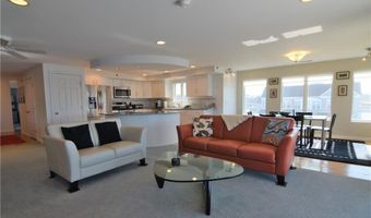 3 Kirwins Ln, Newport, RI 02840
