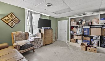 302 SW Front St, Abingdon, VA 24210