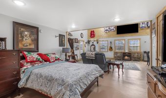 705 Vines St, Arab, AL 35016