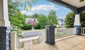 526 N IVY St, Arlington, VA 22201