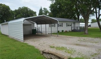24 W 2nd St, Adrian, MO 64720