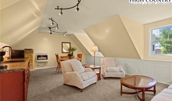 140 Library Ln, Banner Elk, NC 28604