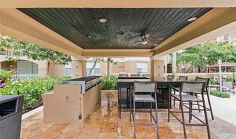 19601 E Country Club Dr 7204, Aventura, FL 33180