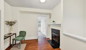 131 W BARRE St W, Baltimore, MD 21201