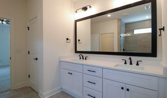 193 Meredith Dr, Bainbridge, GA 39819