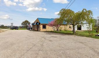 3159 Monroe Rd, Alma, MI 48801