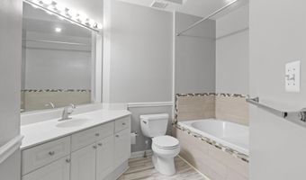 5947 FOUNDERS HILL Dr 201, Alexandria, VA 22310