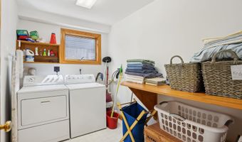 54 Stone Tree Rd, Arrowsic, ME 04530