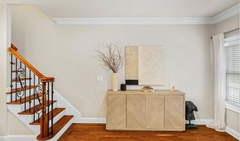 47 White Oak Ln, Aberdeen, NJ 07747