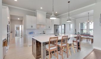 1001 N Oak Trl, Weatherford, TX 76085