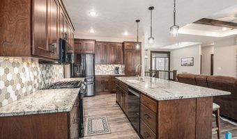 1604 W River Bend St, Brandon, SD 57005