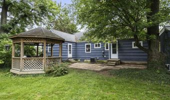 237 Maple Dr, Columbus, OH 43228