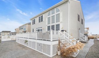 29 Bowsprit Dr, Bayville, NJ 08721