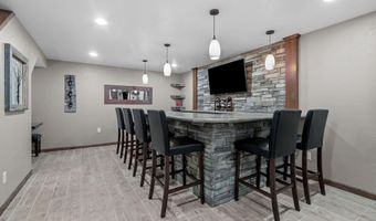 W5982 STRAWFLOWER Drive, Appleton, WI 54915