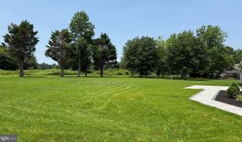 104 LAKE FRONT Dr, Dover, DE 19904