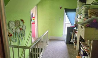 404 Worth St, Ackley, IA 50601