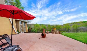 8272 WOODBINE Rd, Airville, PA 17302