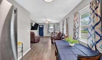 2100 Searle St, Des Moines, IA 50317