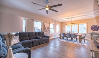 240 Fernwood Dr, Bayville, NJ 08721