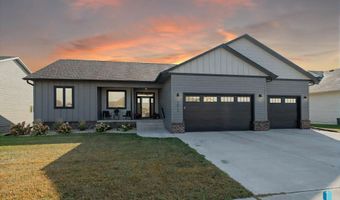 1012 S Nicholas Ave, Brandon, SD 57005