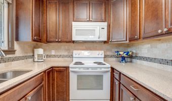 19600 S SOUTH END Rd, Oregon City, OR 97045