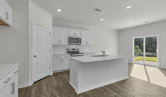725 Lazy Elm Ln, Aberdeen, NC 28315