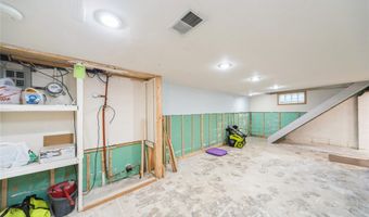 214 SW Scott St, Ankeny, IA 50023
