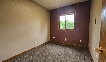 314 S Wilson St, Aberdeen, SD 57401