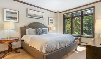 32 Highlands Ln 203, Beaver Creek, CO 81620