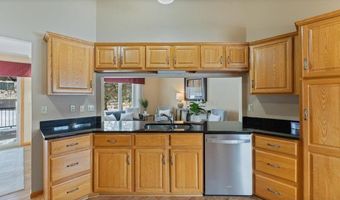1502 Armstrong Cir NW, Alexandria, MN 56308