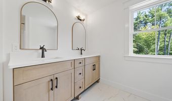 29 Westover Ln, Bow, NH 03304