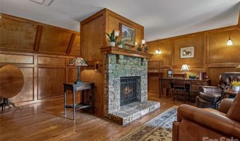76 Edgelawn Rd, Asheville, NC 28804